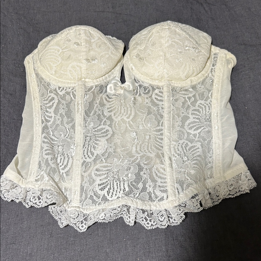 Jezebel Lace Bustier in Cream